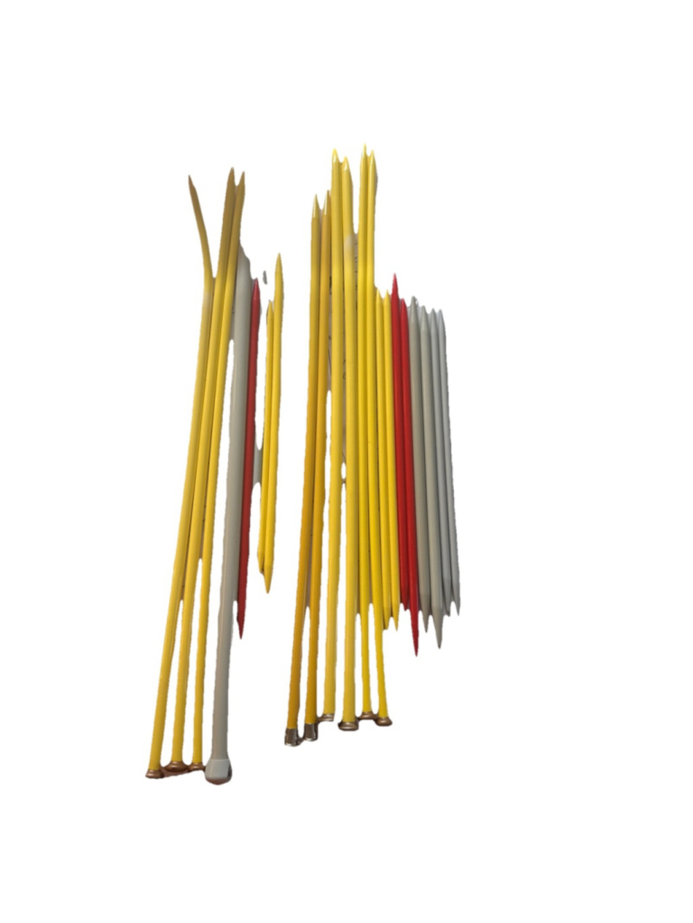 Lot Of 22 Knitting Needles Hero Aero Plastic Various Sizes
